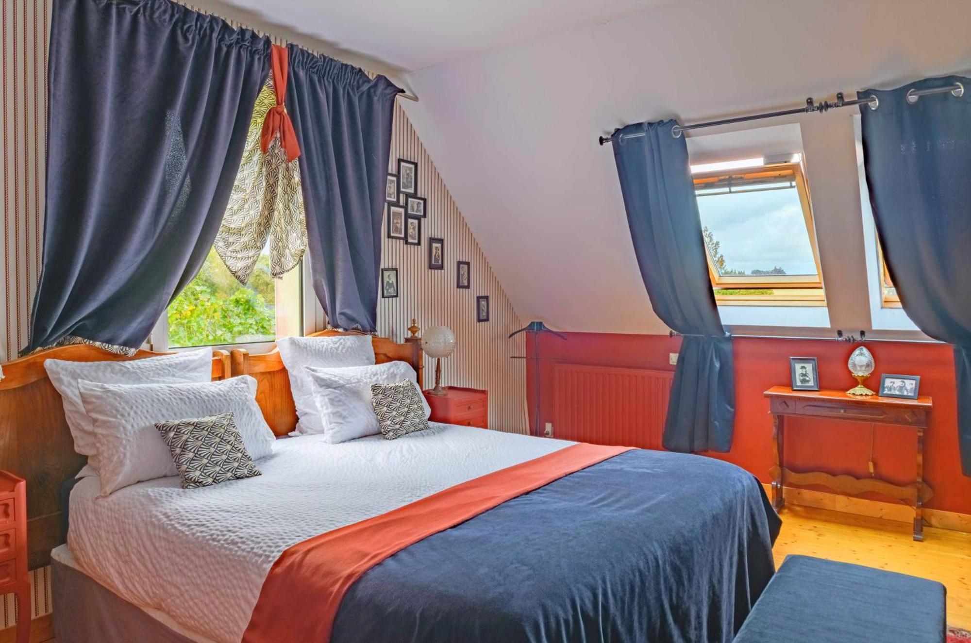 Les Pierres Bleues Bed & Breakfast Saint-Coulitz Exterior photo
